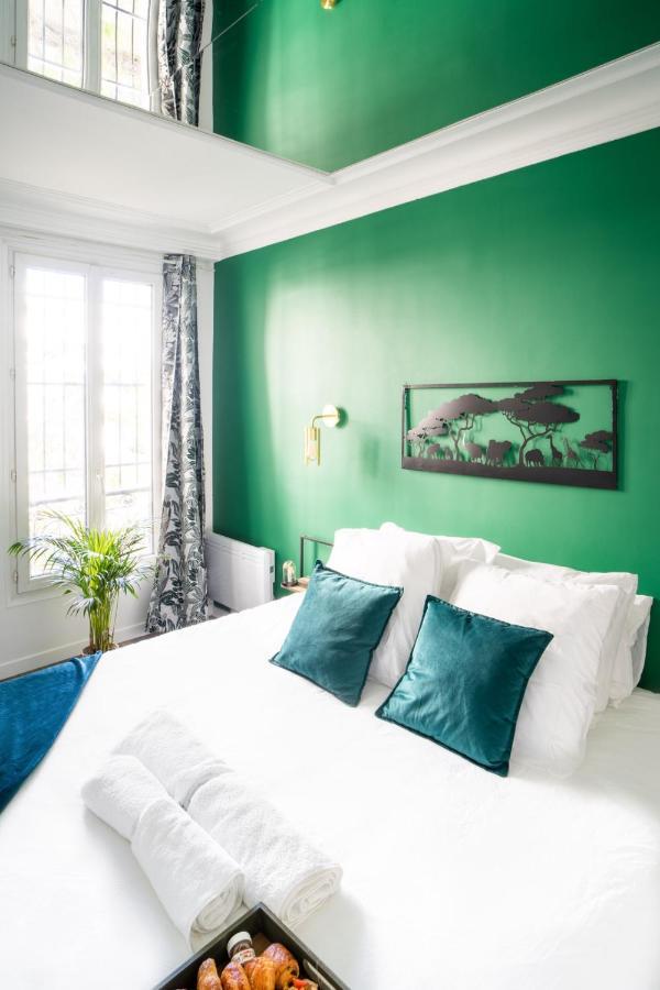 Suite L'Eclipse Paris, Logement Avec Jacuzzi, A 10 Minutes Des Champs Elysees Levallois-Perret Luaran gambar